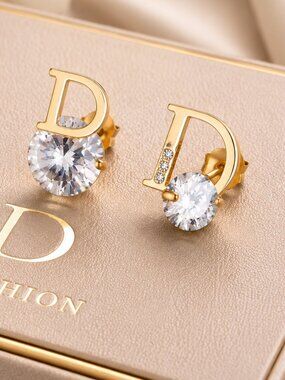 Gold Initial D Crystal Stud Earrings Luxury Rhinestone Letter Earrings